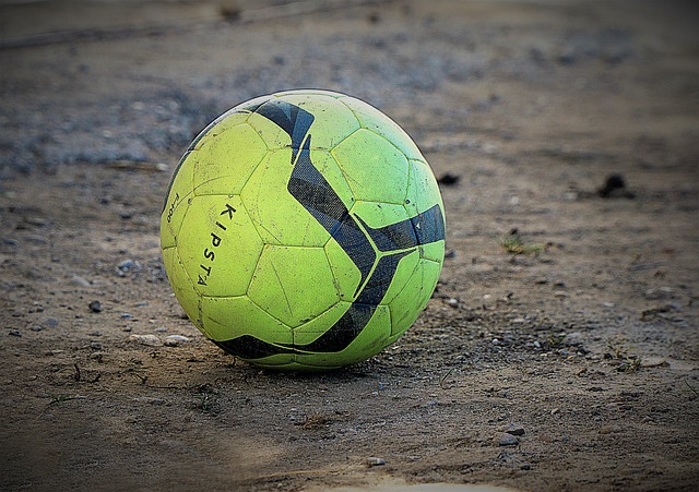 自加盟曼城 自加盟曼城